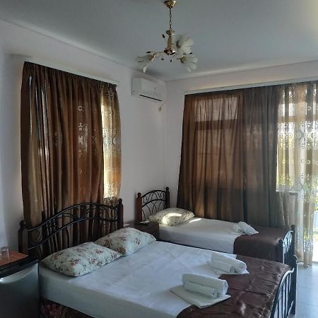 Guest House U Antoniny Гагра Екстериор снимка