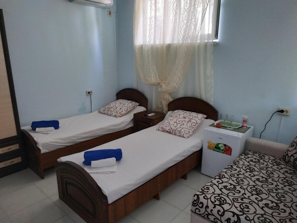 Guest House U Antoniny Гагра Екстериор снимка