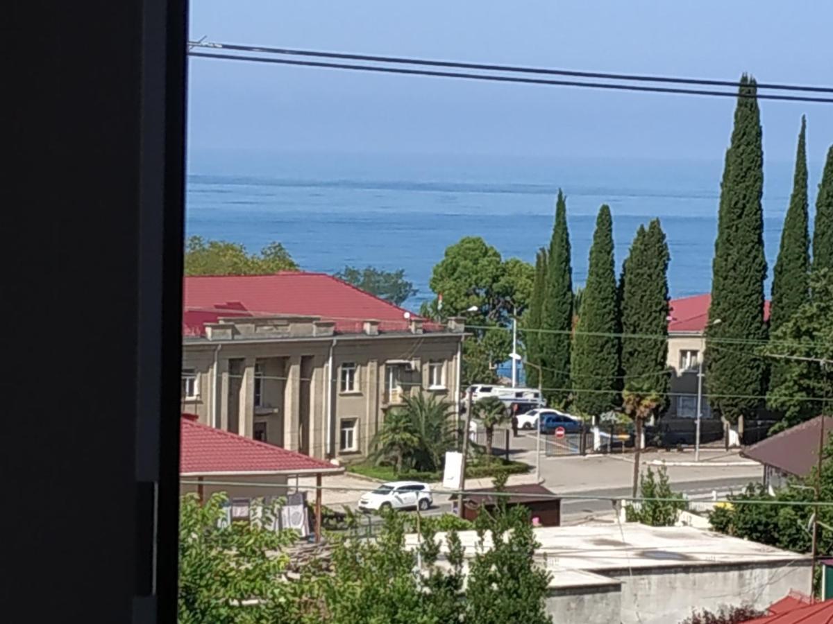 Guest House U Antoniny Гагра Екстериор снимка