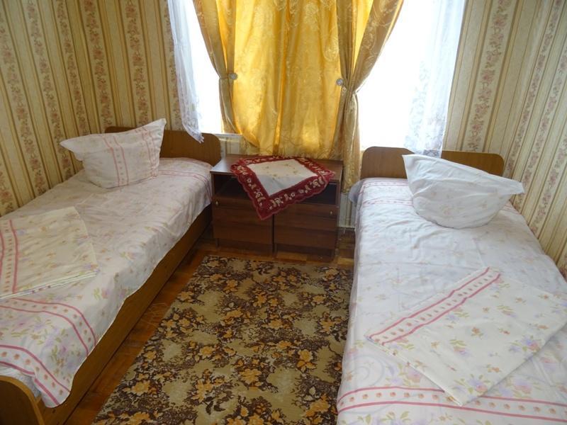 Guest House U Antoniny Гагра Екстериор снимка